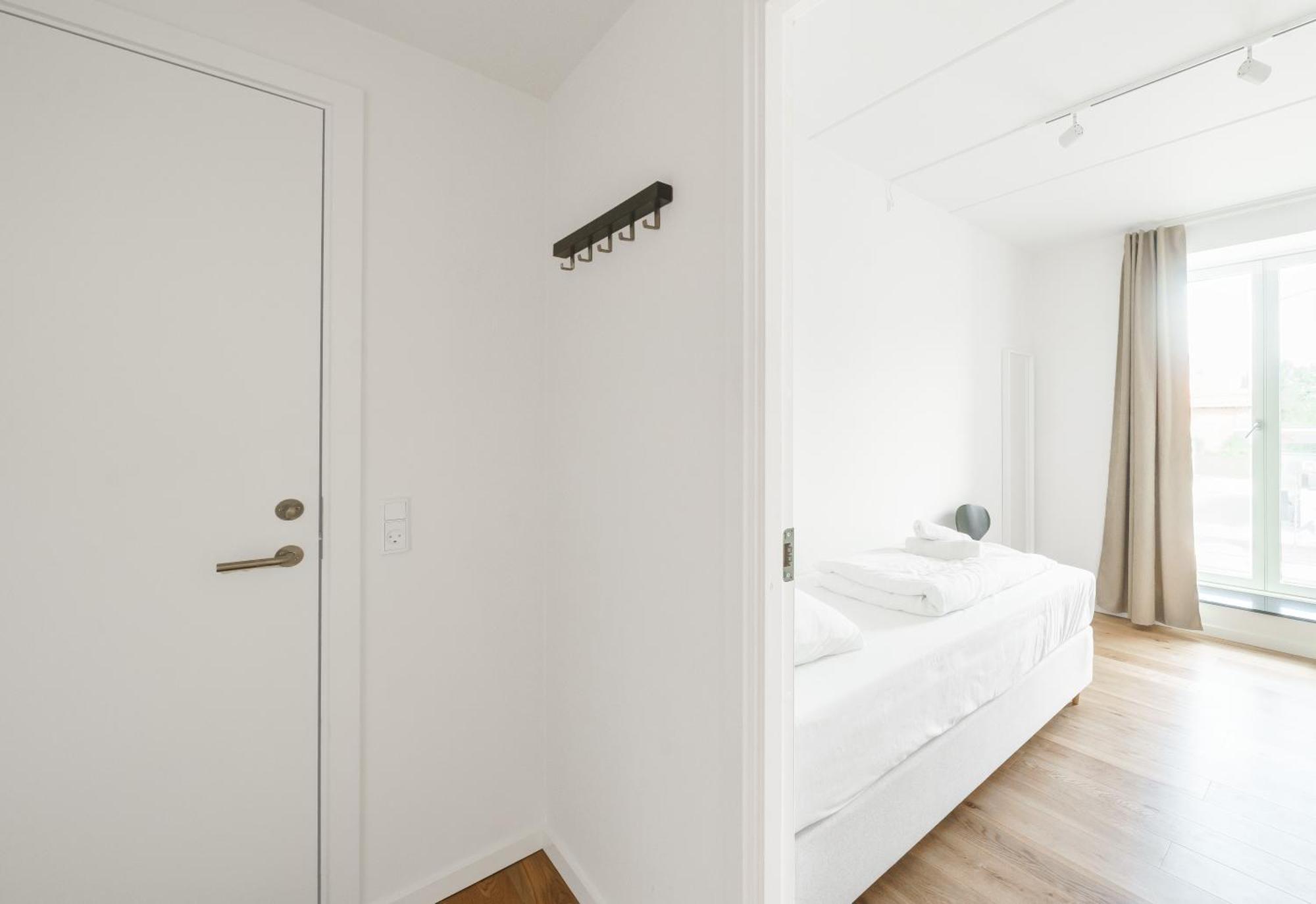 Lejlighed Fantastic 2-bed With Balcony